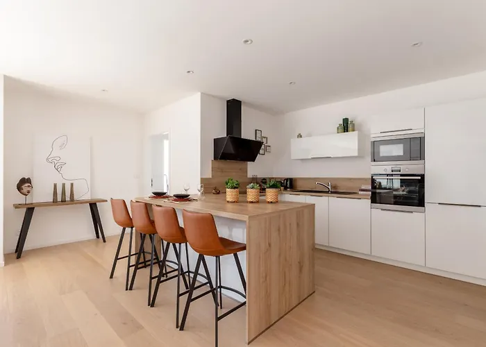 Du Comte De Appartement *